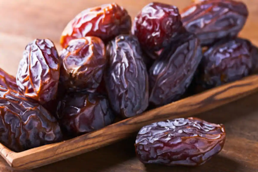 How many dates can be eaten per day?